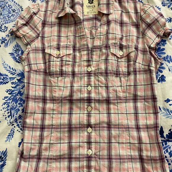 LEVI’S Top - Picture 1 of 4